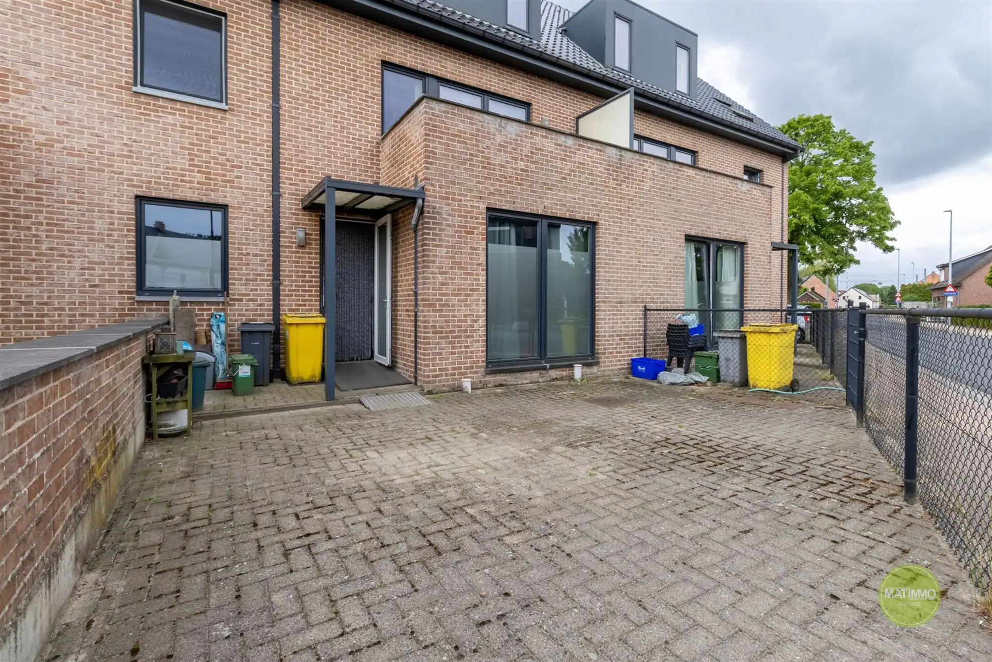 Opbrengsteigendom met 6 appartementen in Balen foto 4