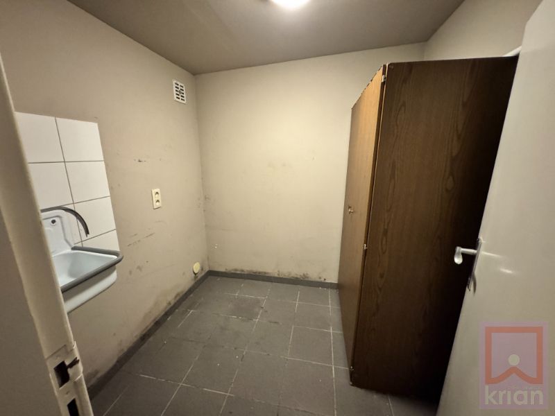 Ruime energiezuinige woning met 3 slpks, zolder, veranda, kelder en magazijn foto 11