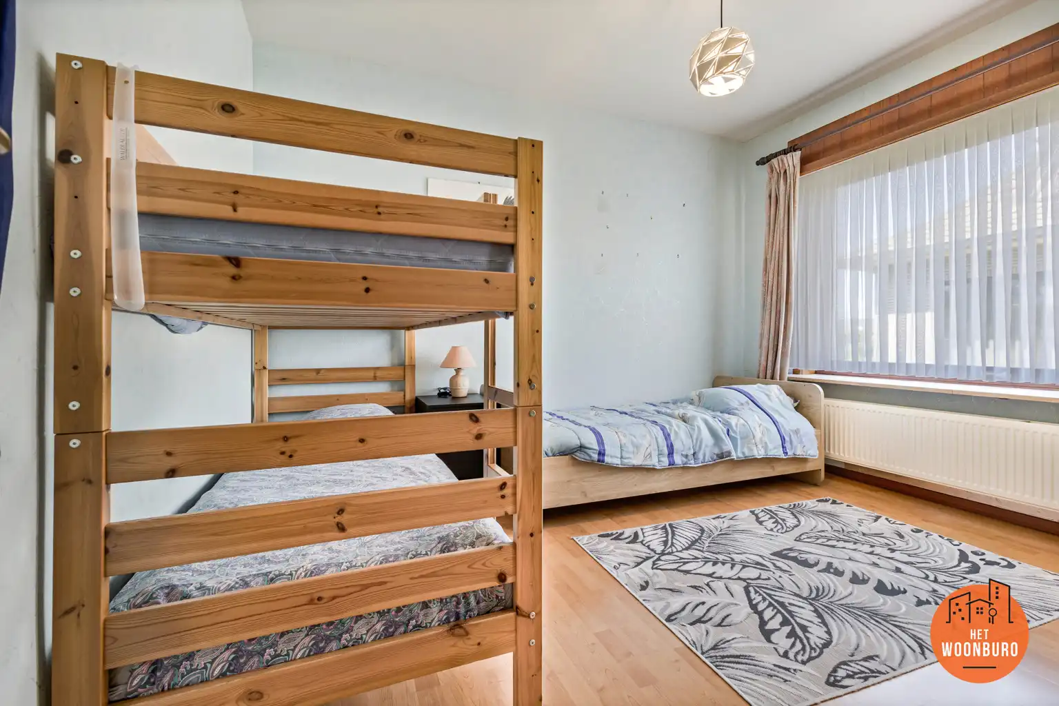 Woning met 2 slpks, zolder, volledig onderkelderd en tuin foto 14