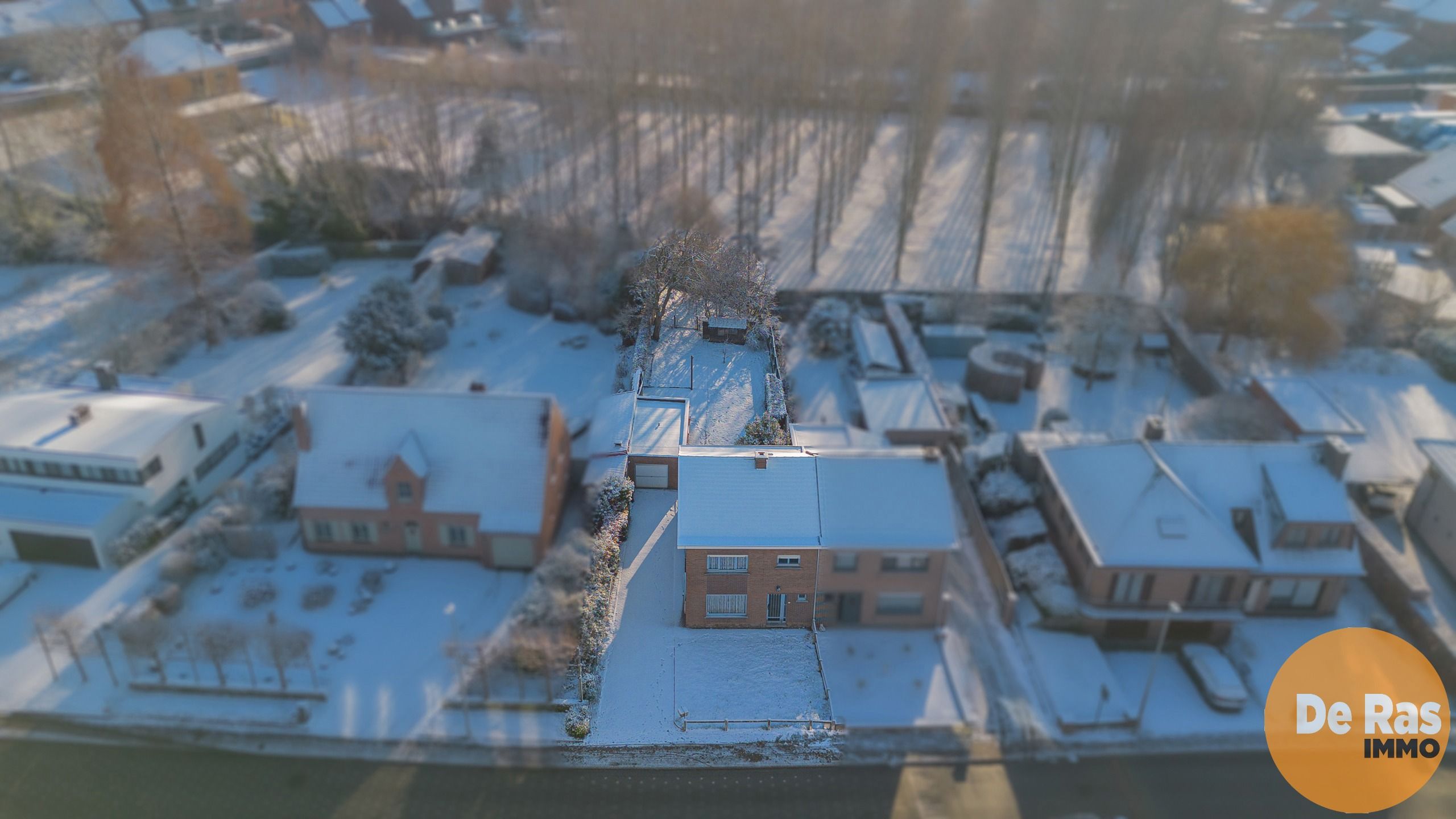 LEDE - Halfopen bebouwing met sterke basis en potentieel foto 21