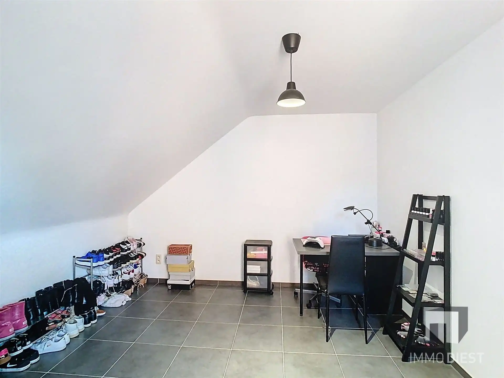 Ruim en energiezuinig duplexappartement (100 m²) met zonnig terras in Schaffen foto 11