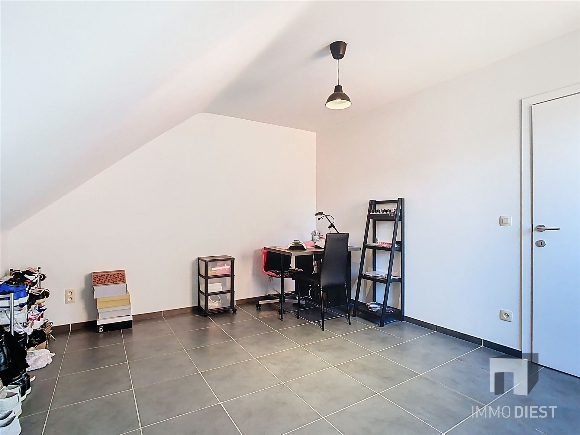 Ruim en energiezuinig duplexappartement (100 m²) met zonnig terras in Schaffen foto 11