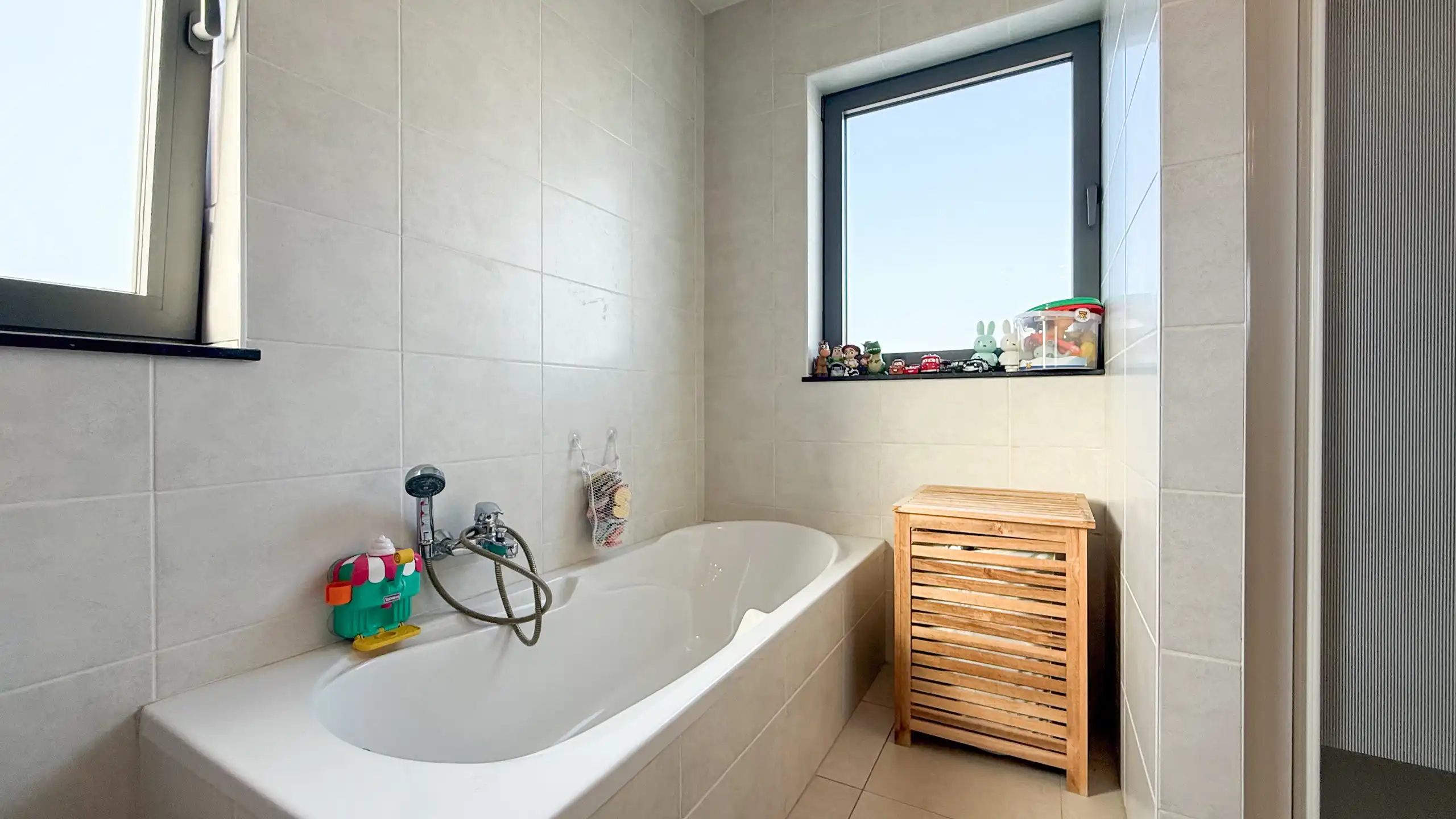 Instapklare gezinswoning met 3 slaapkamers te Heusden-Zolder foto 32