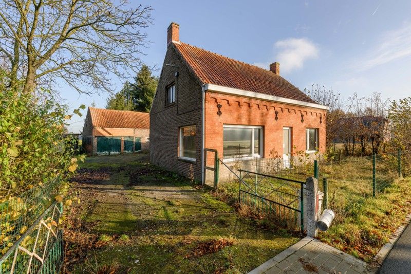 Te herbouwen of te slopen woning op ruim perceel in landelijke omgeving! foto 7