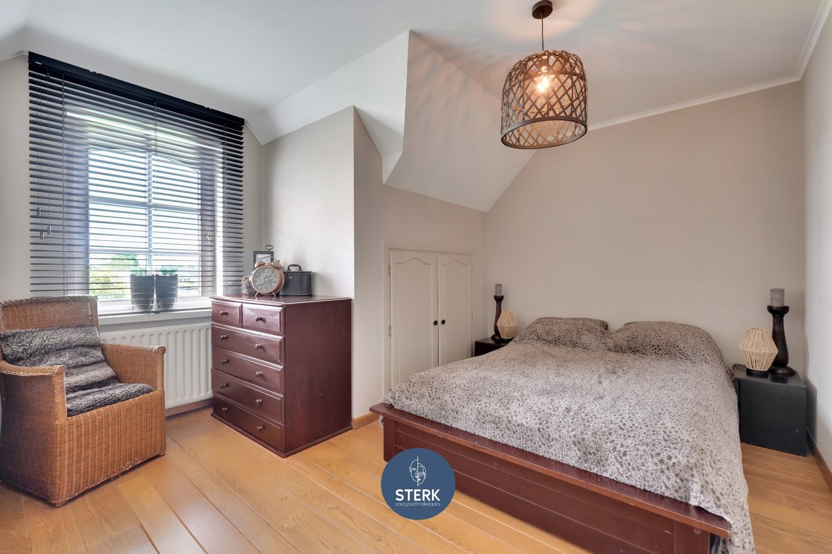 STIJLVOLLE VILLA MET HOOG WOONCOMFORT EN UITZONDERLIJKE TUIN TE REKEM !  foto 25