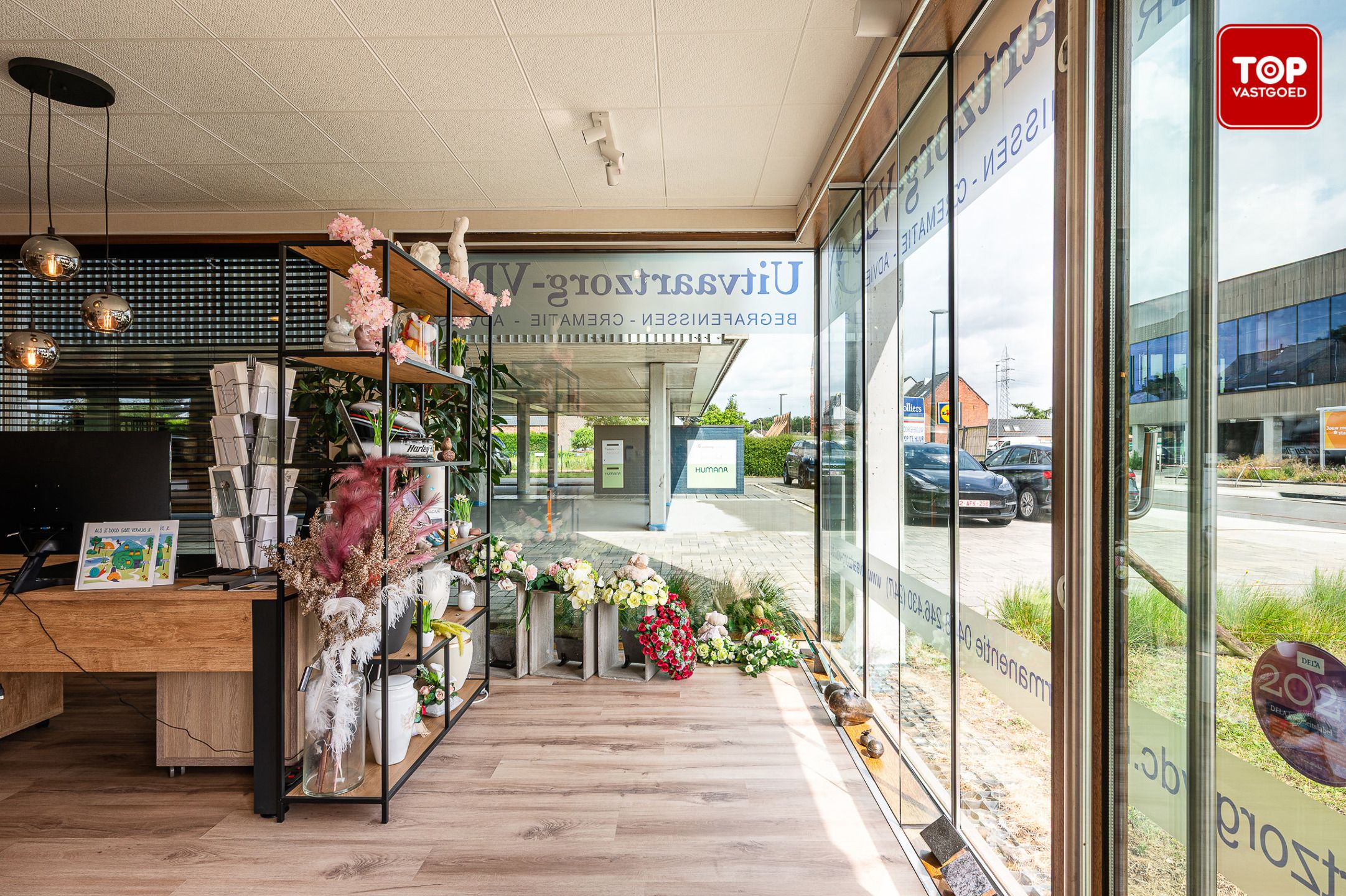 Handelsruimte met buitenruimte op topligging foto 4