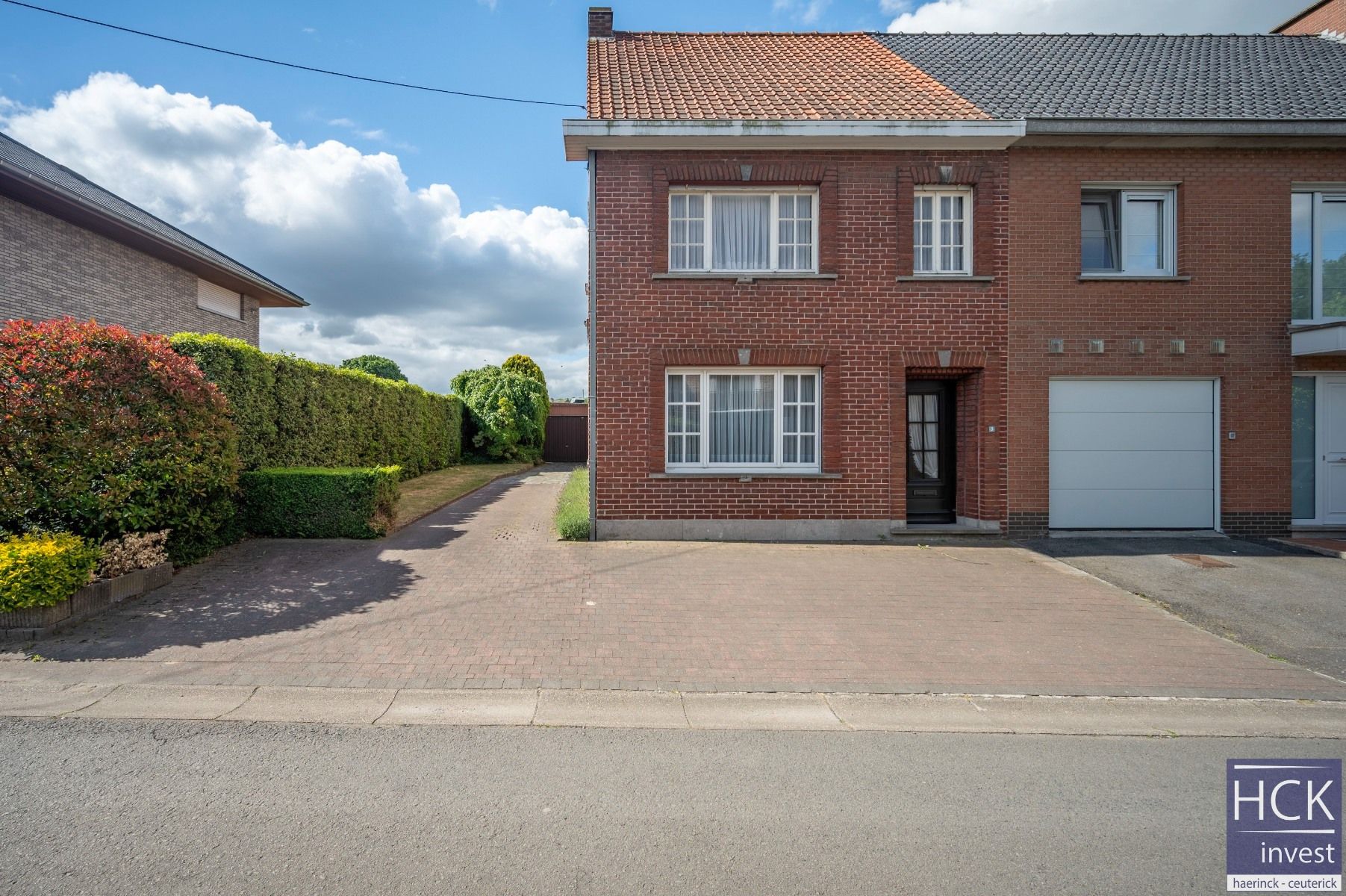 WAREGEM - Zeer gunstig gelegen HOB vlakbij centrum Waregem ! foto 2