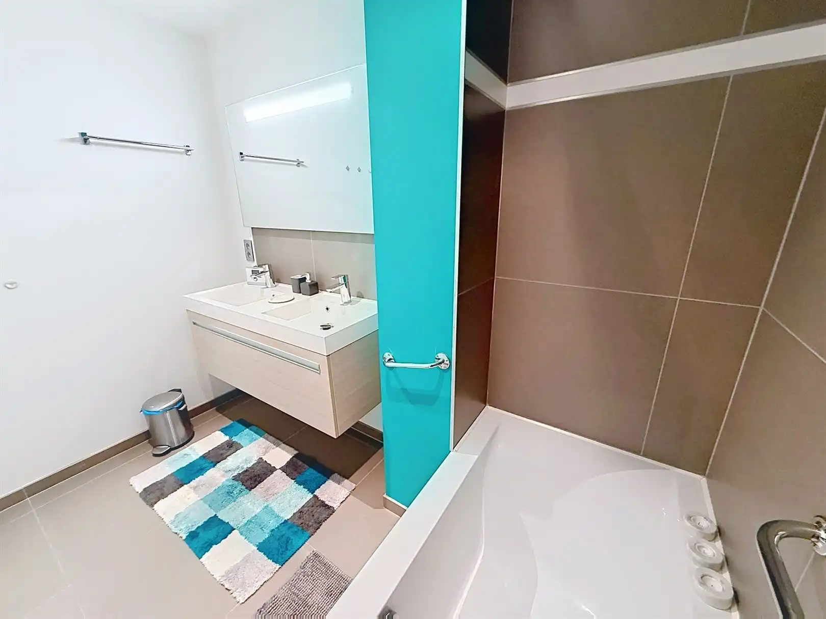 Gemeubeld appartement, 2 slpks, terras en kelder foto 23