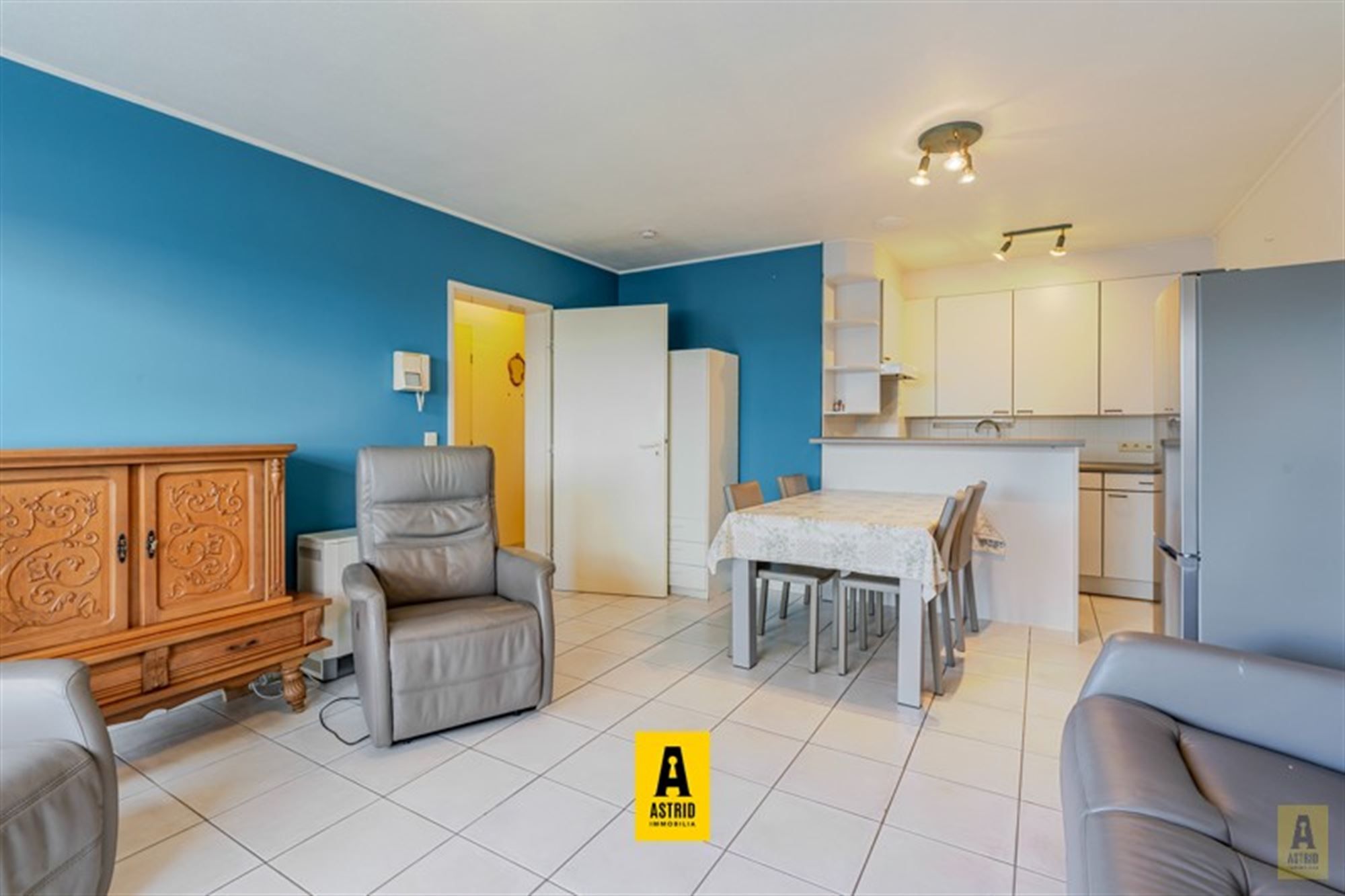 Gezellig gelijkvloers appartement met zonnig terras vlak aan zee én centraal! foto 6