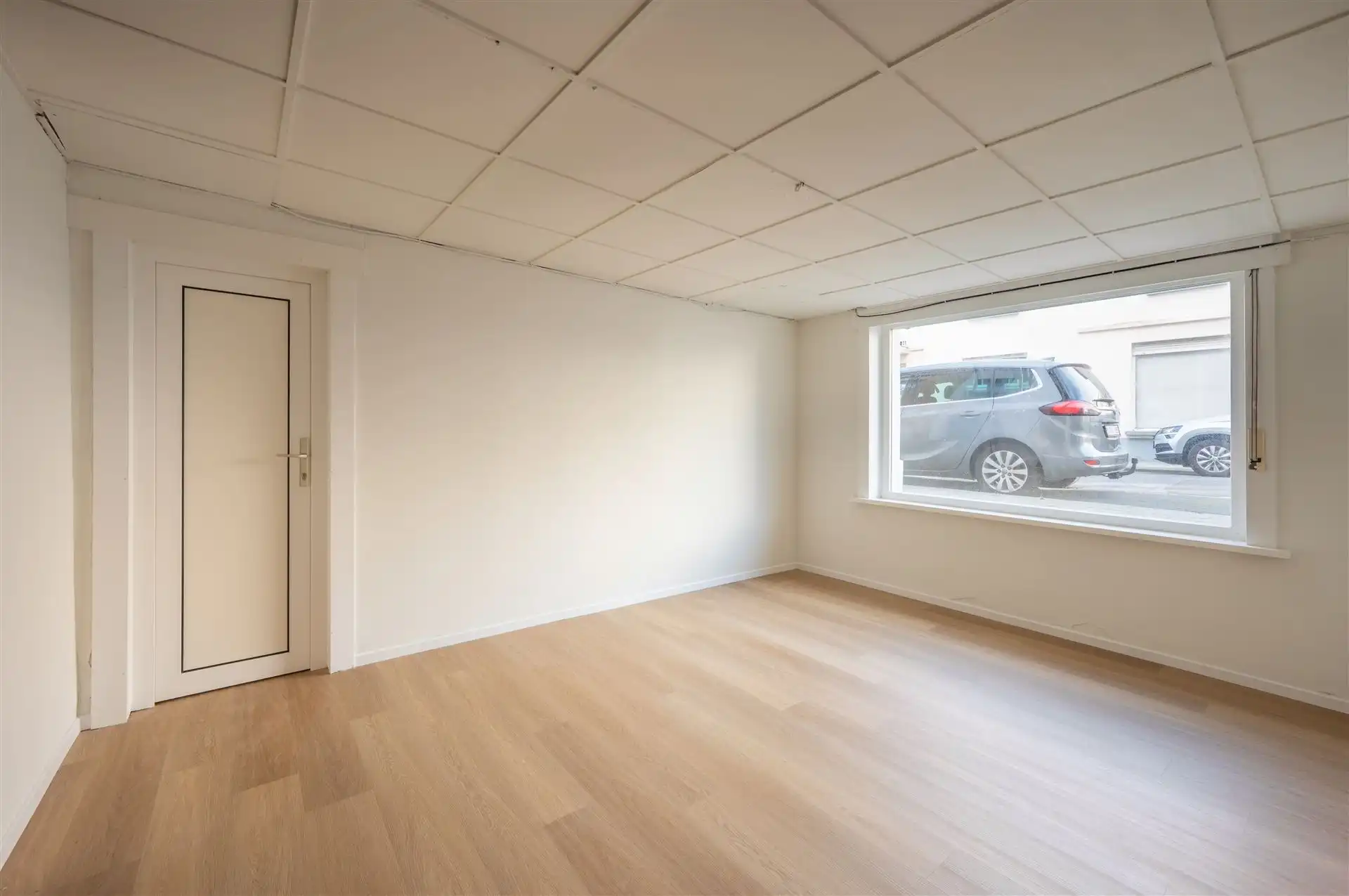 Ruime, volledig gerenoveerde herenwoning met 6 kamers foto 33