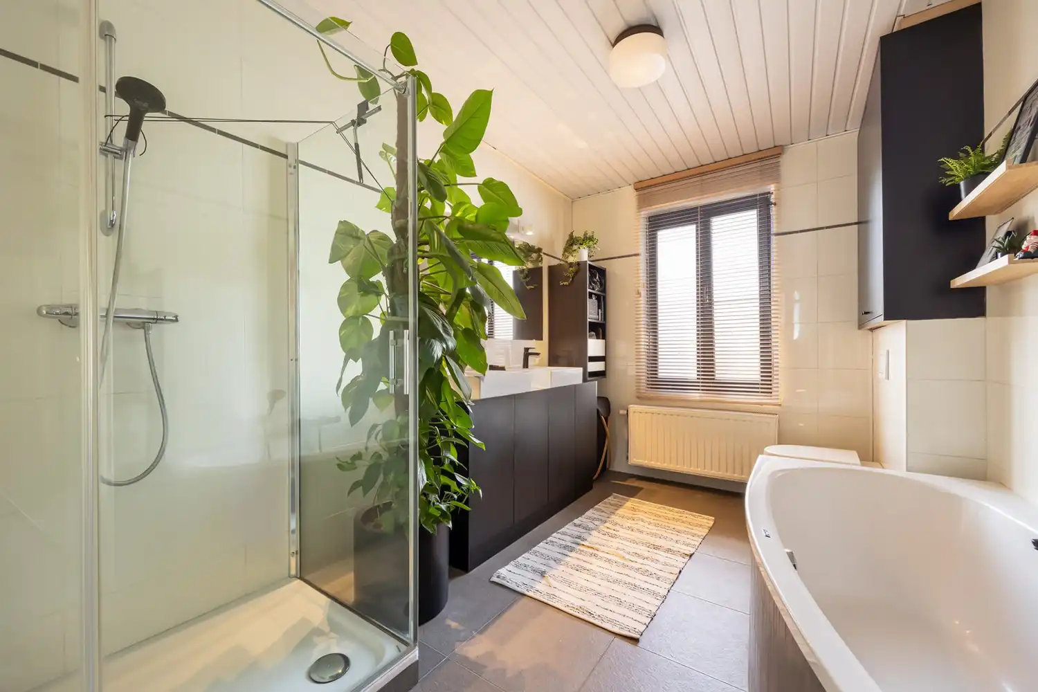 Karaktervolle ruime burgerwoning foto 14