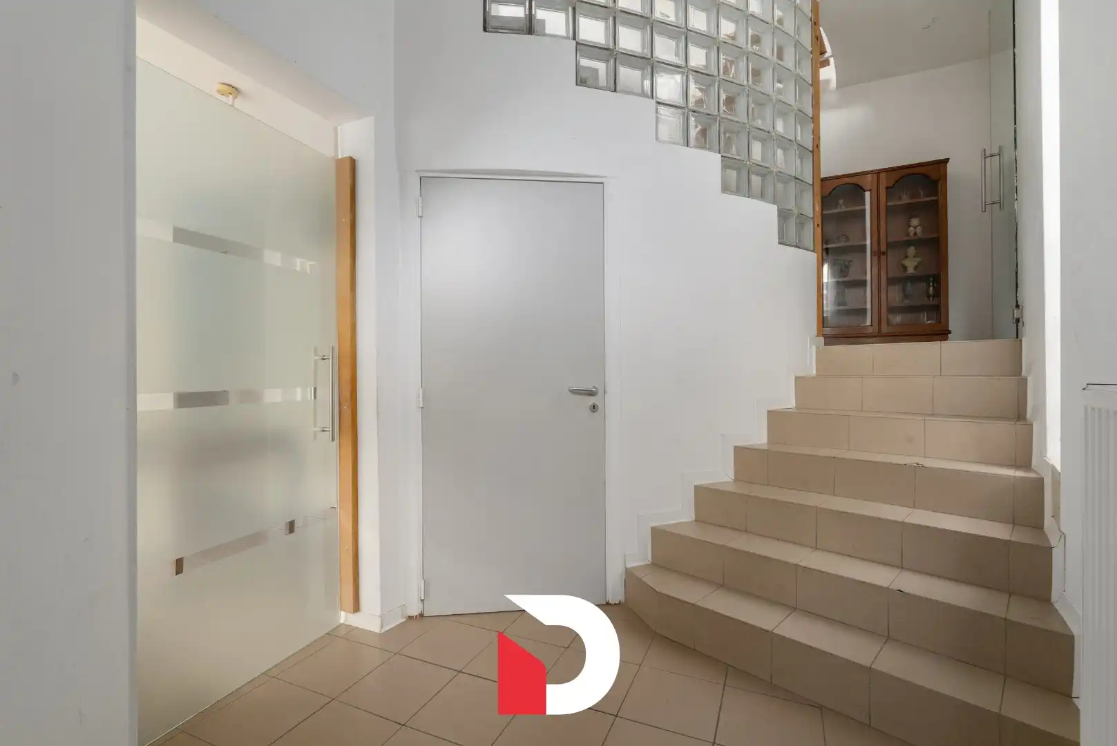 Unieke te renoveren architectenwoning met 5 slk te Sint-Kruis Assebroek foto 2