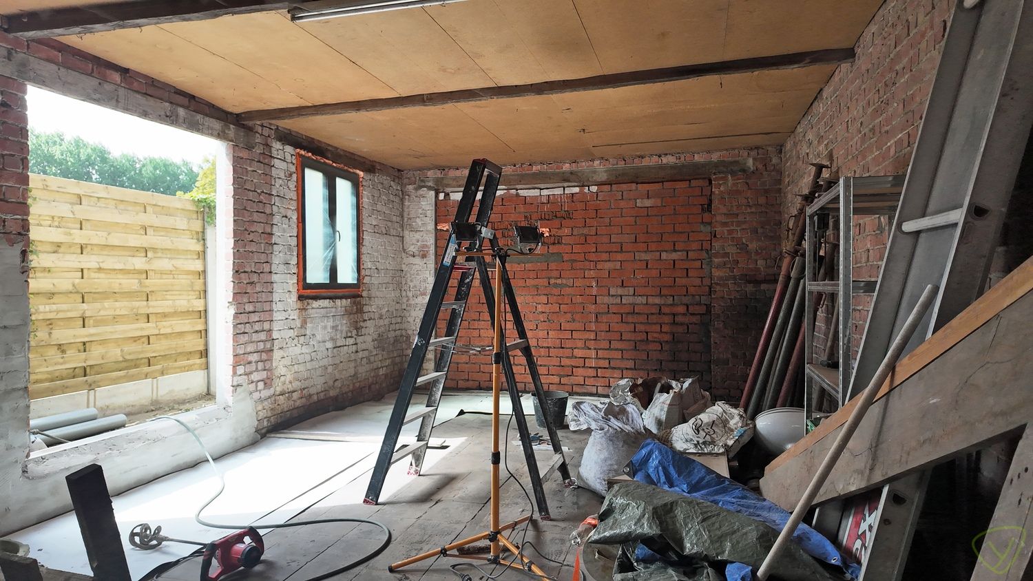 Kwaliteitsvol gerenoveerde en zeer energiezuinige woning vlakbij Veldekensbrug! foto 19