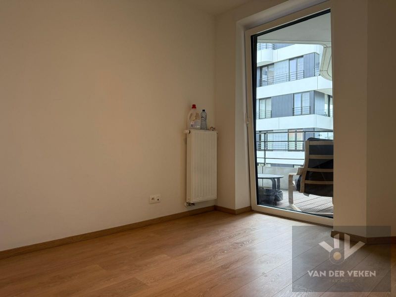 Charmant 2-slaapkamer appartement met ruim terras! foto 9