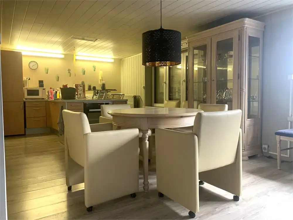 Gemeubeld appartement met 2 SLPKS te Eernegem foto 5