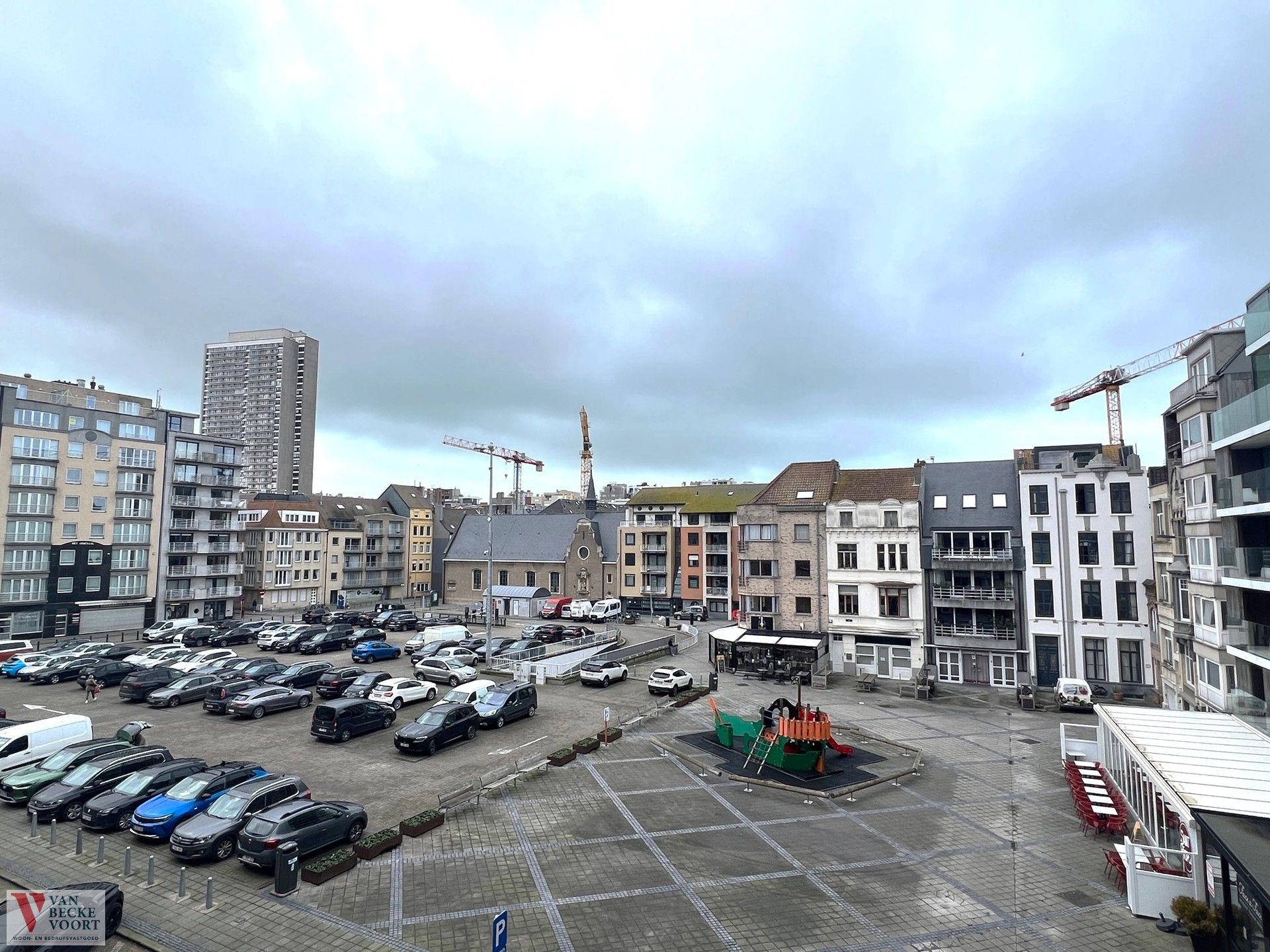 Ruim appartement aan het Mijnplein foto 4