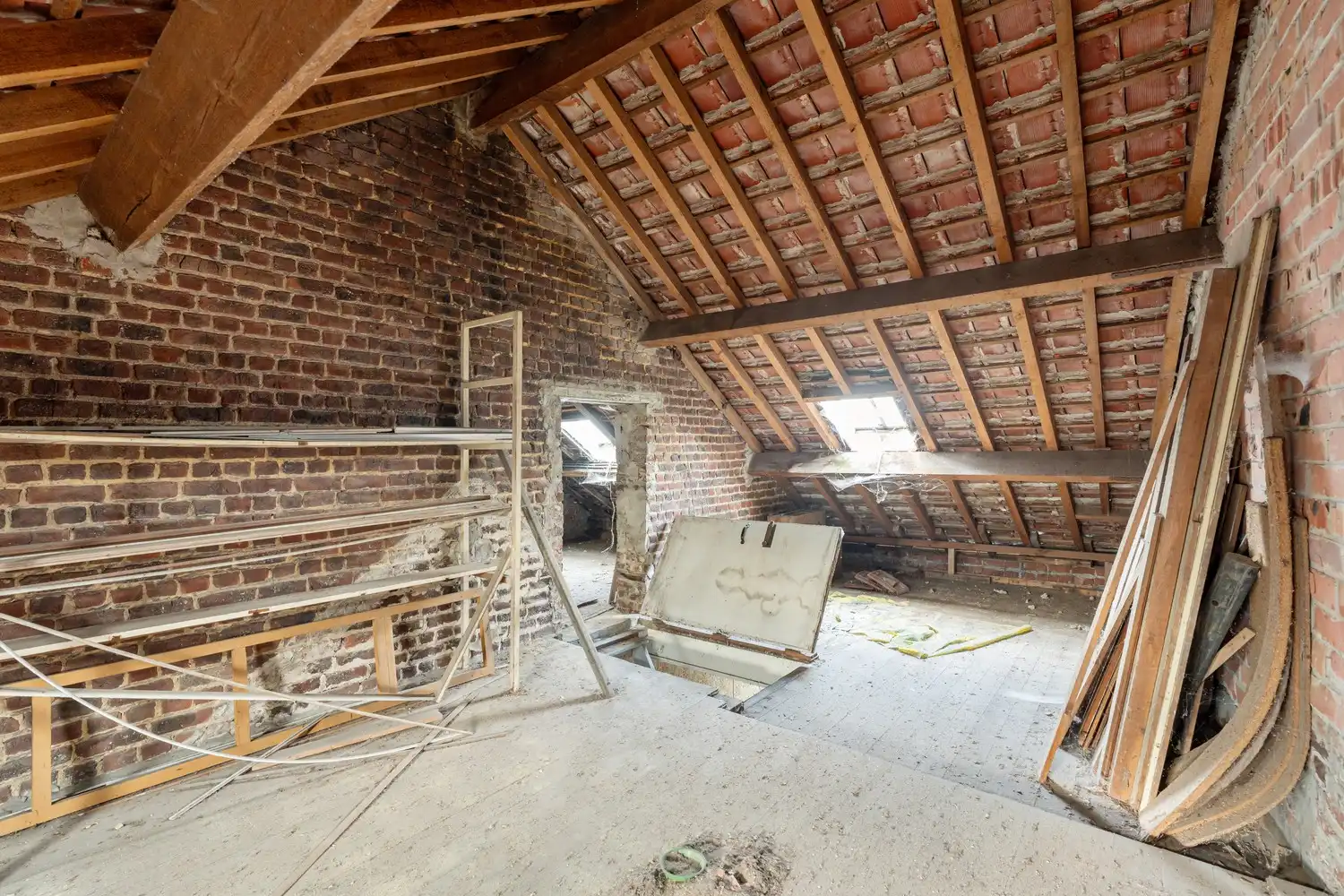 Ruime gezinswoning met aanpalend handelspand (oude bakkerij) foto 30