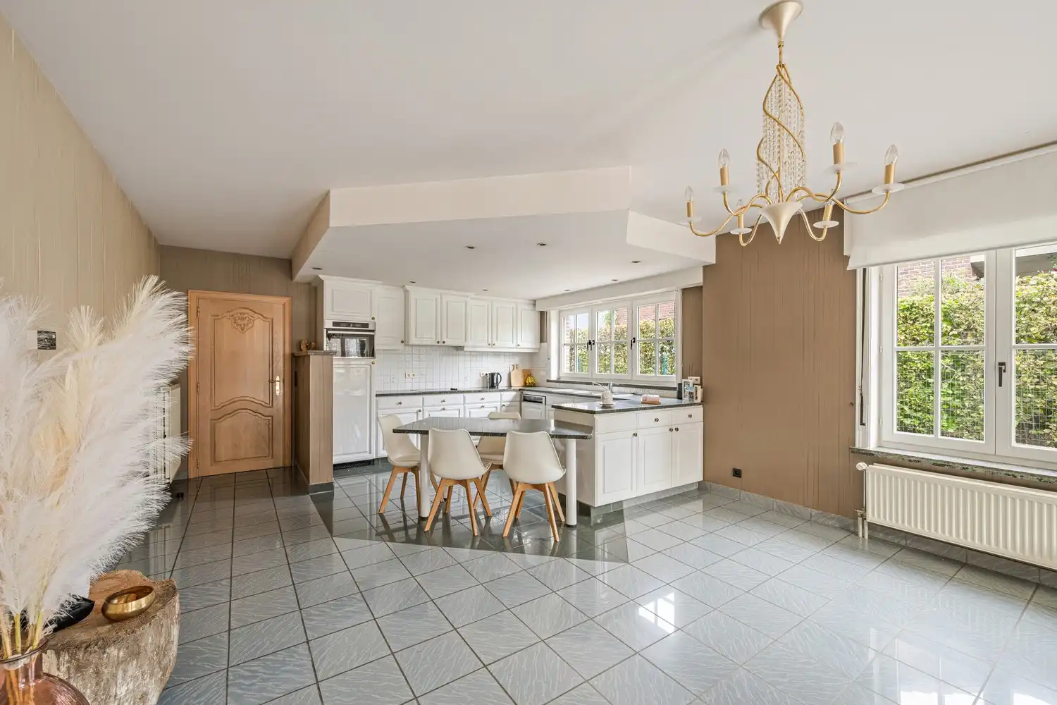 Veelzijdig (handels)huis met atelier, magazijn en zalige tuin op 1.400 m² te Meldert foto 13