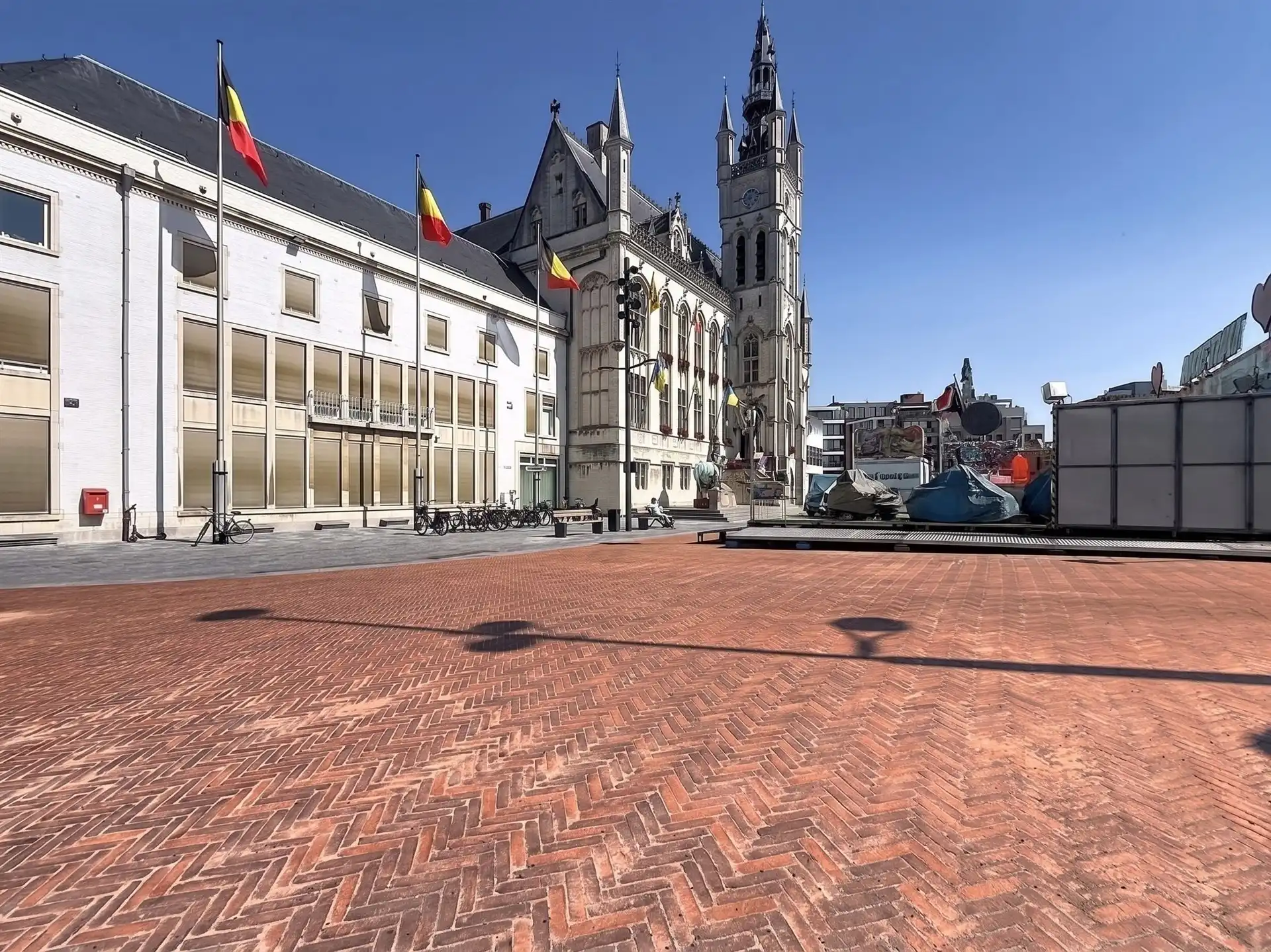 EXCLUSIEF APPARTEMENT MET TWEE TERRASSEN OP DE GROTE MARKT VAN SINT-NIKLAAS  foto 15