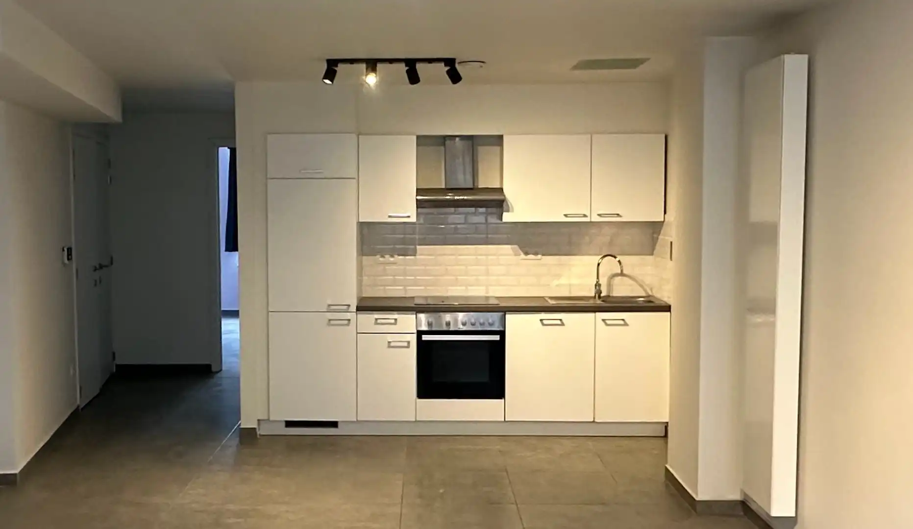 Uitstekend gelegen appartement nabij het begijnhof met koer/terras  foto 4