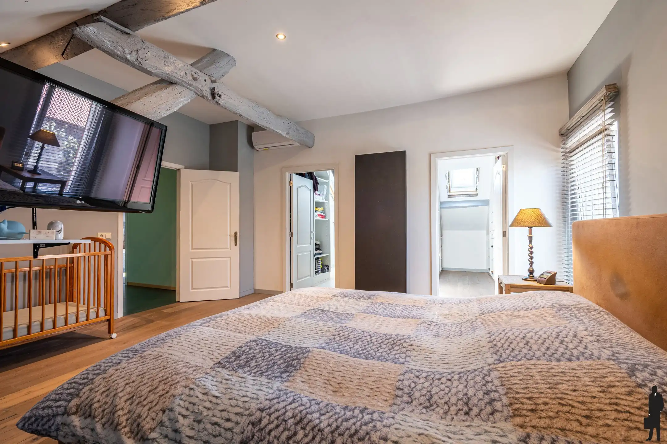 Uitzonderlijk gelegen paardeneigendom op ca. 2 hectare foto 17