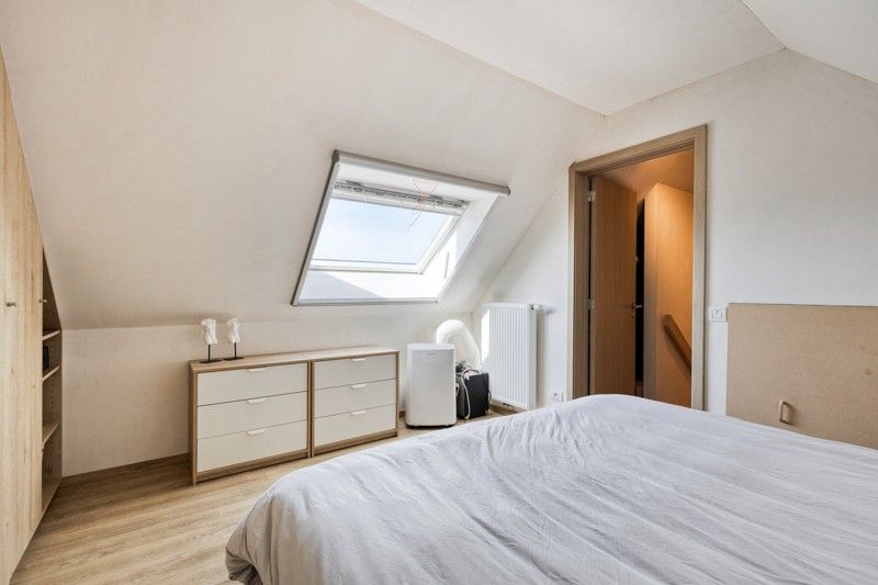 🏡 Gezellige woning met 4 slaapkamers én garage TE KOOP in Haspelstraat 17, te Sint-Eloois-Vijve! foto 22