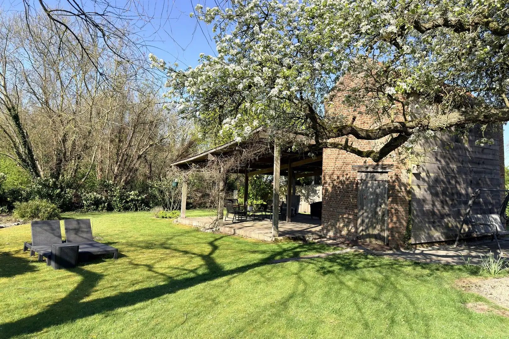 Instapklare woning met een zalige tuin! foto 18