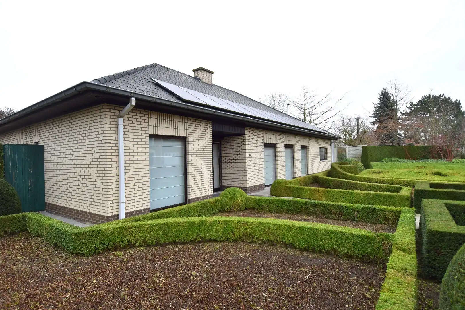 Villa met 3 slaapkamers (mogelijkheid tot meer!) te koop op 1922 m² grond nabij het centrum van Gullegem foto 2