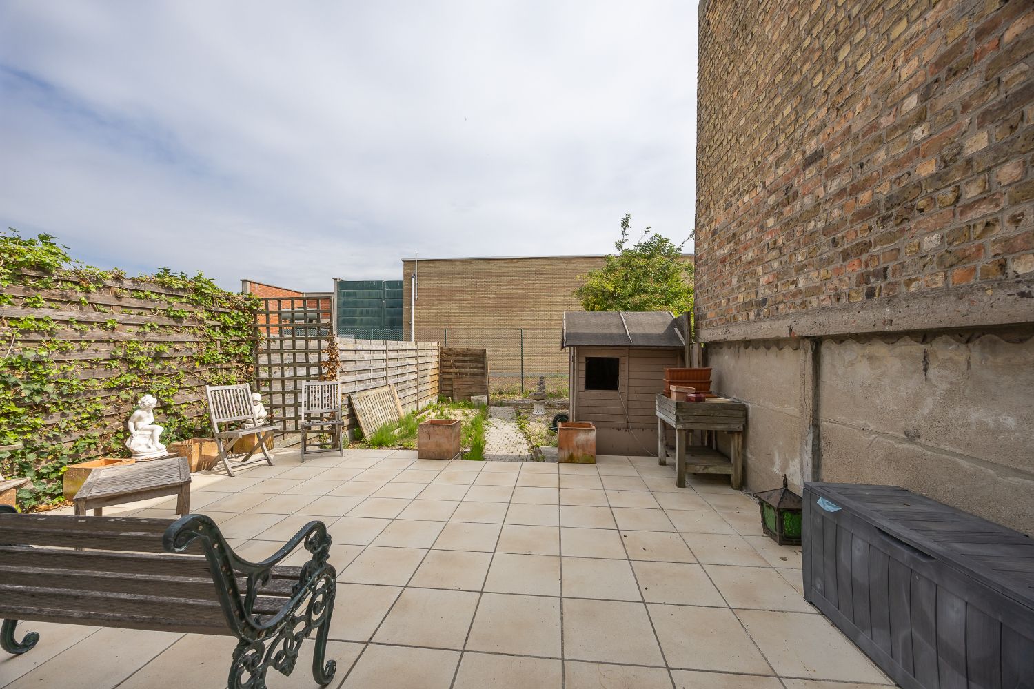 Ruime te renoveren woning met zonnige tuin en tal van mogelijkheden. foto 19