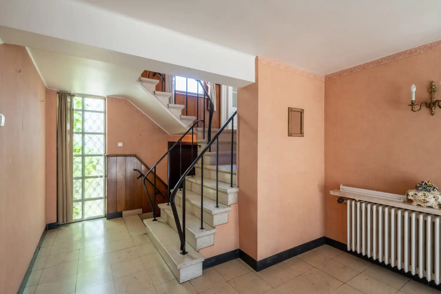 Woning met garage in het centrum van Sint-Truiden foto 3