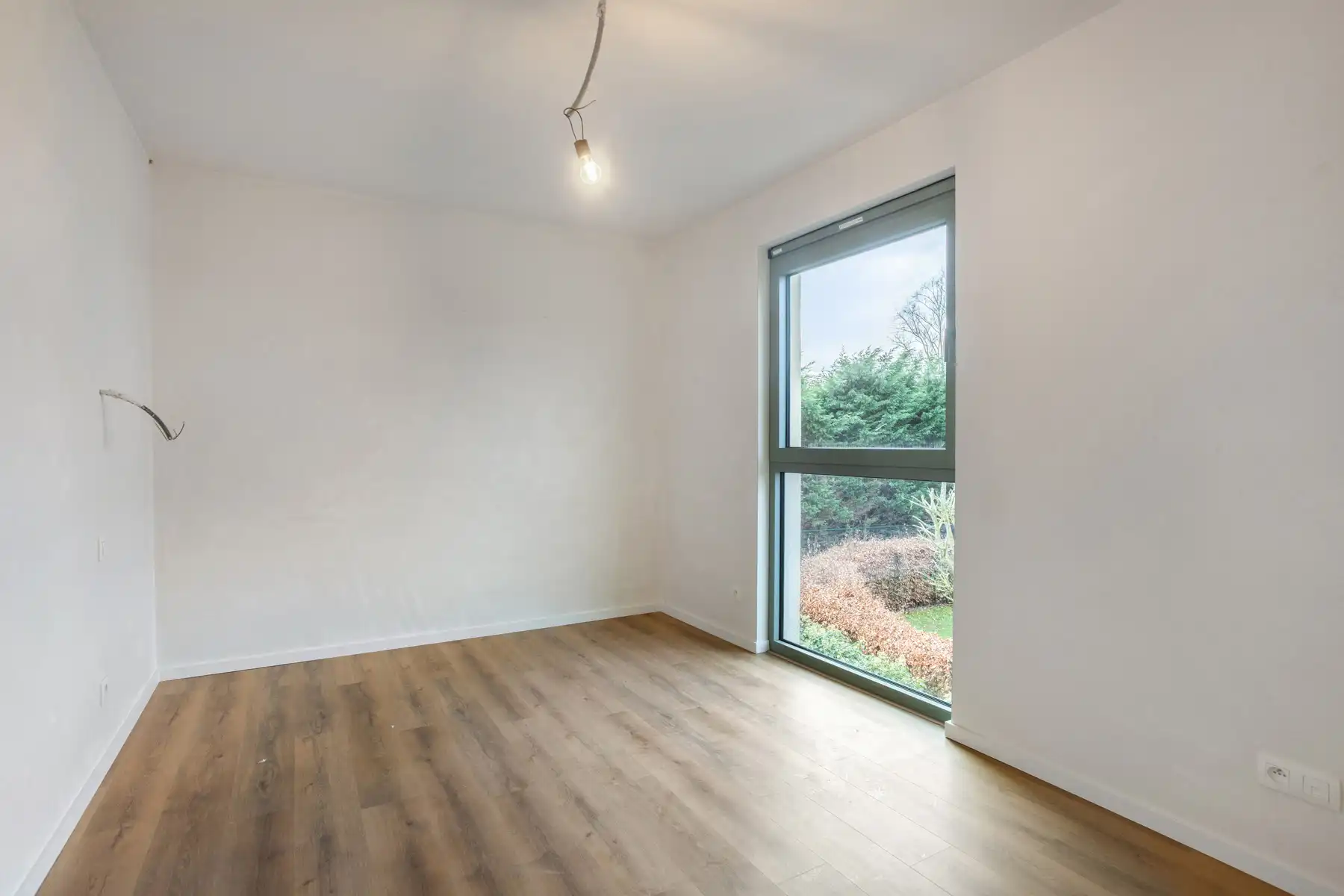 Afgewerkte nieuwbouwwoning met 4 slaapkamers foto 20