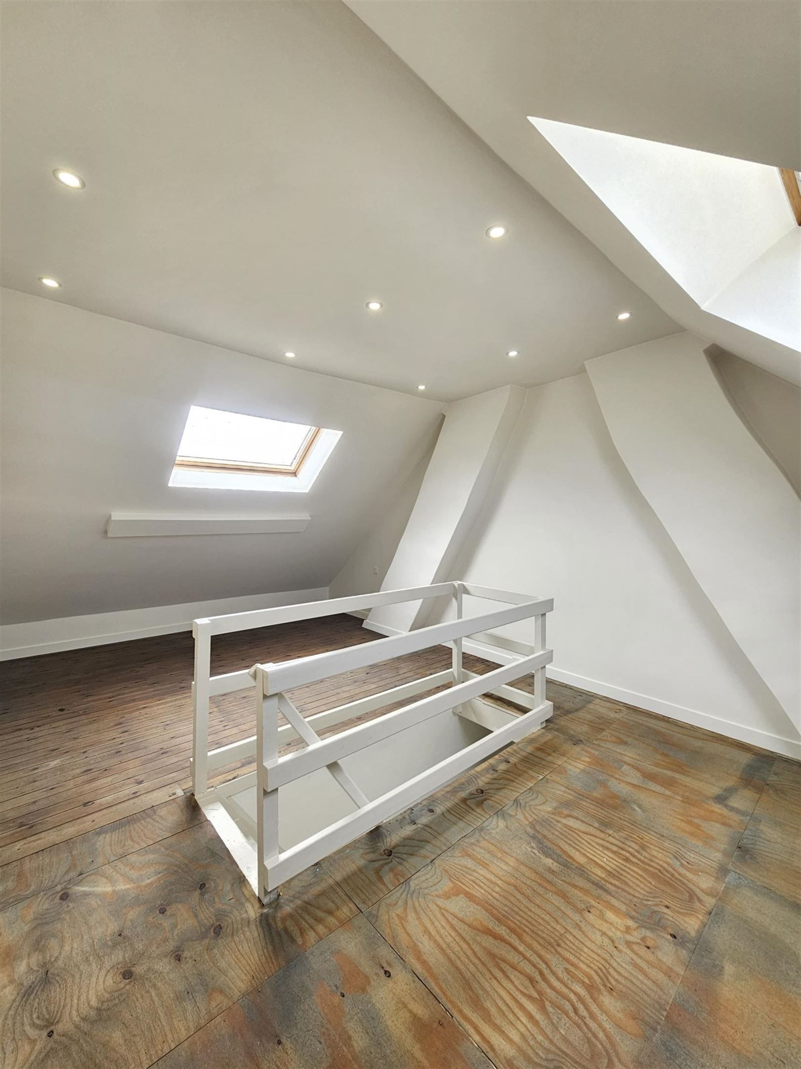 Instapklare rijwoning met 3 slpks en tuin. foto 10