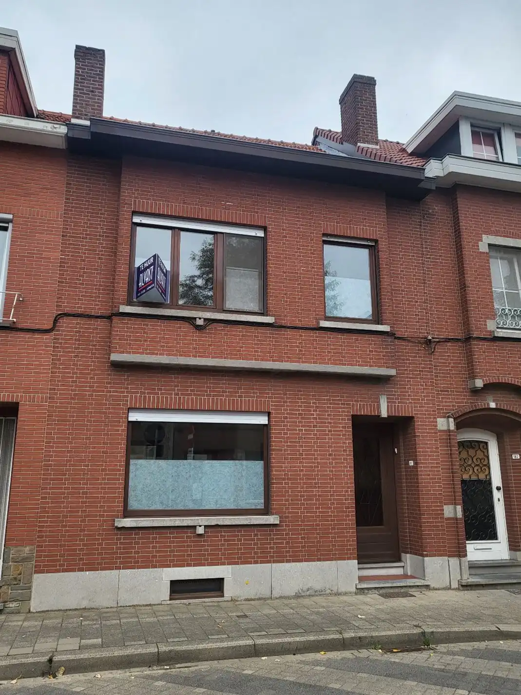 te huur rijwoning Tienen foto {{pictureIndex}}