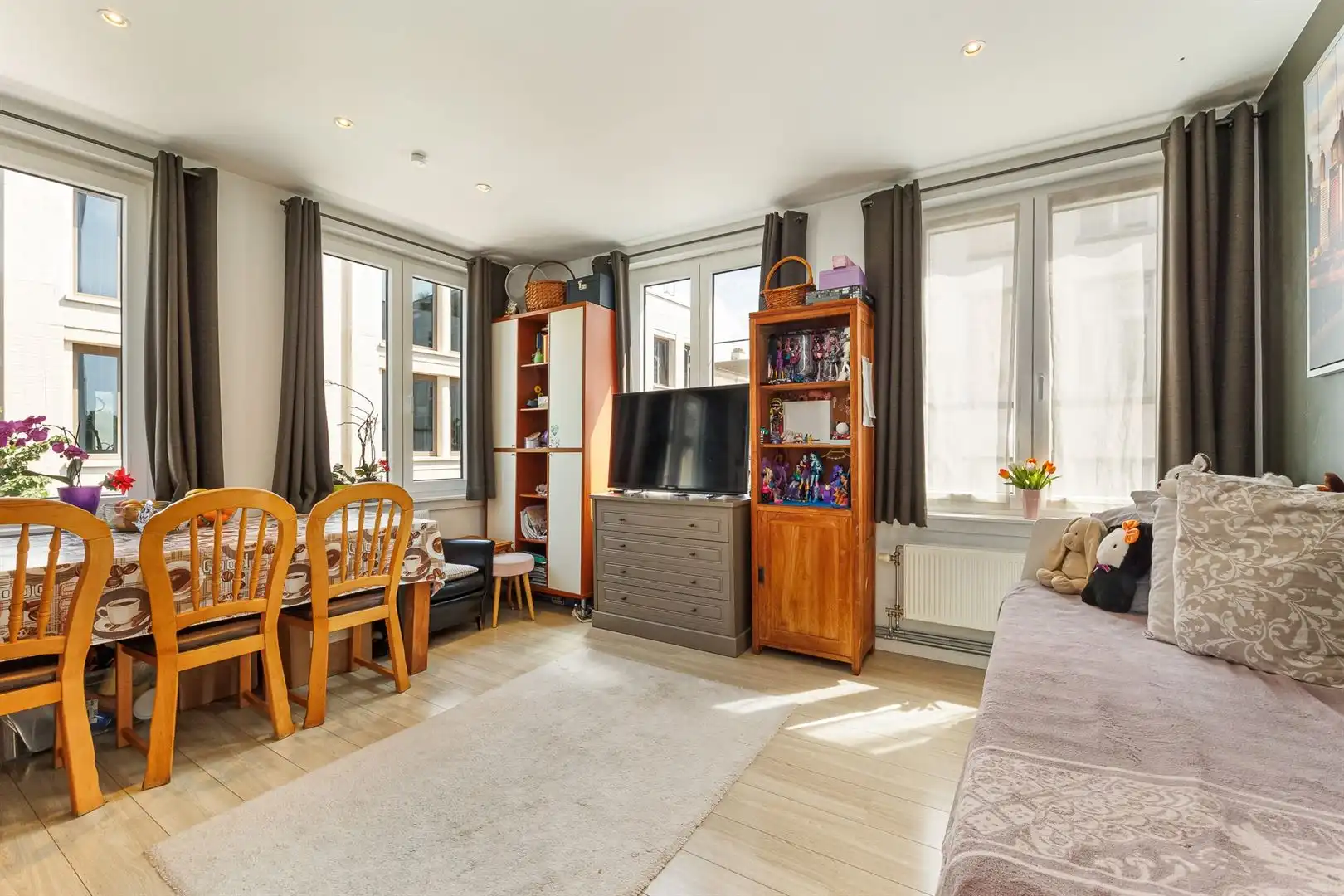 Gezellig hoekappartement met twee slaapkamers  foto 2