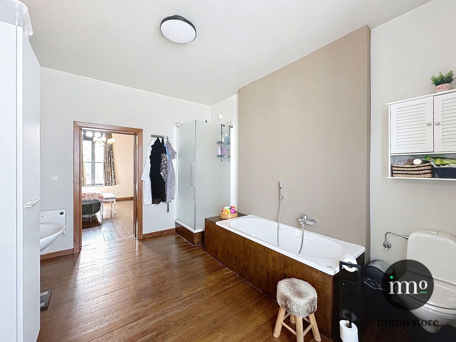 Gerenoveerd herenhuis met praktijkruimte/kangoeroewonen. foto 16