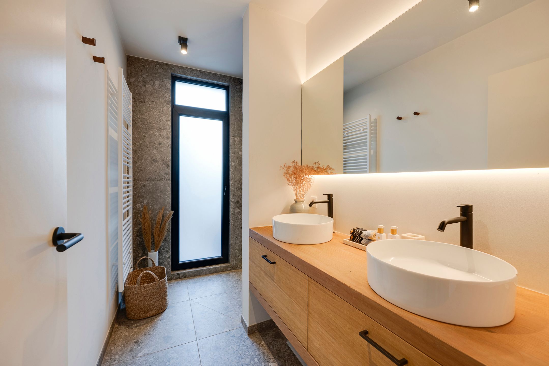 Luxueus nieuw app met 2 terrassen + 2 parkings vlakbij Zuid foto 11