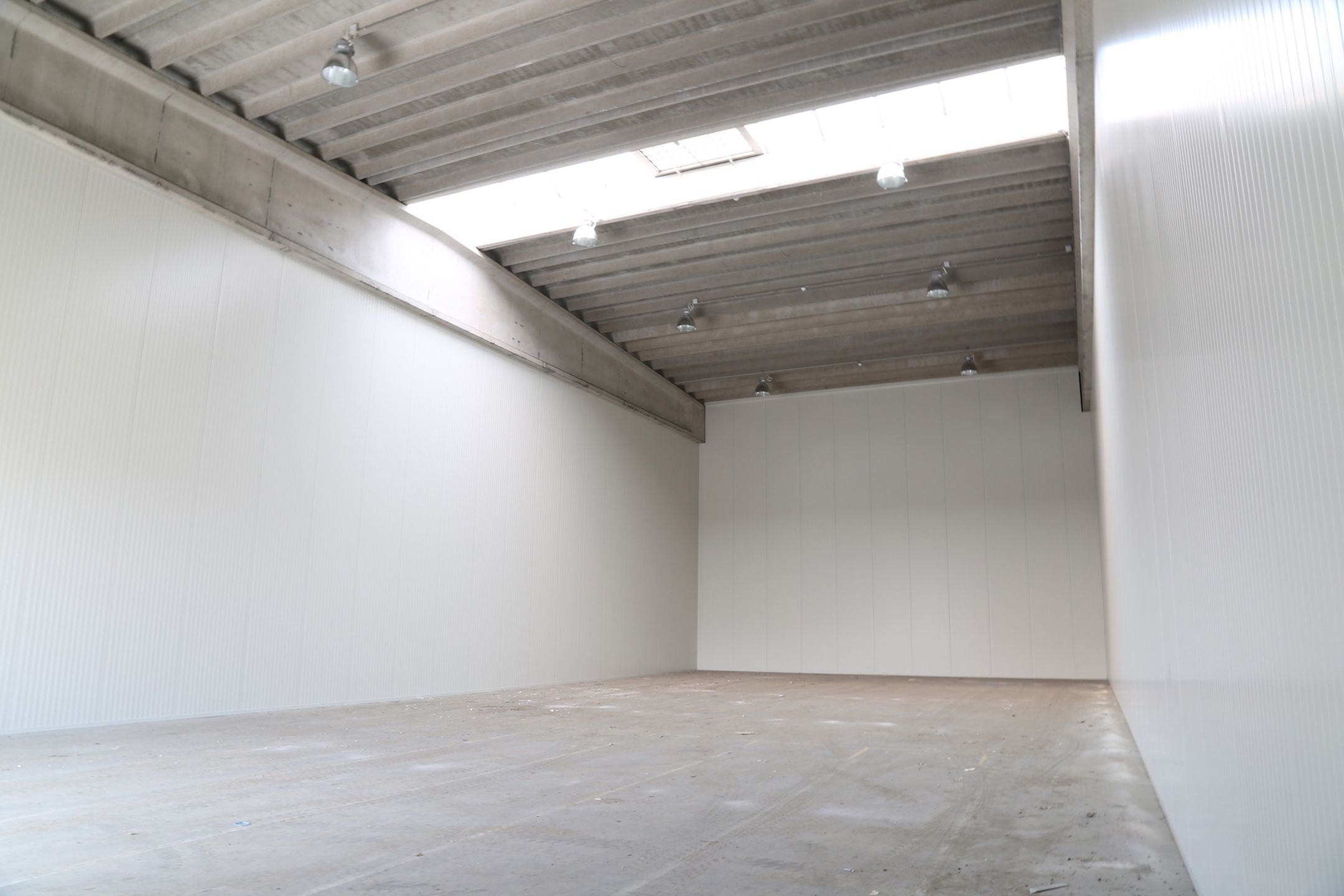 Te Huur Magazijnunits – Strategische ligging nabij Haven van Antwerpen foto 2