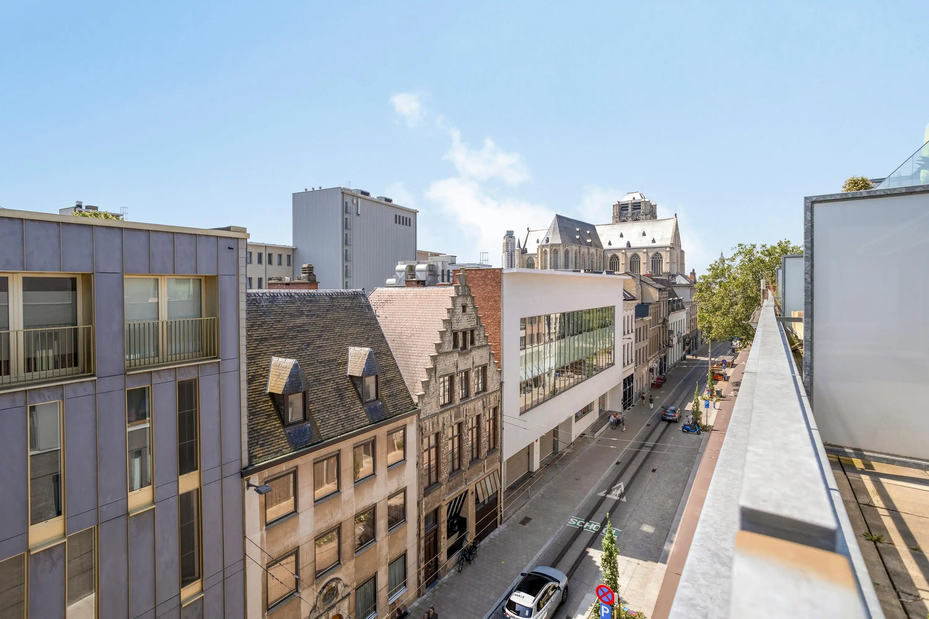 Lichtrijk appartement met ruim terras te koop in Antwerpen foto 25