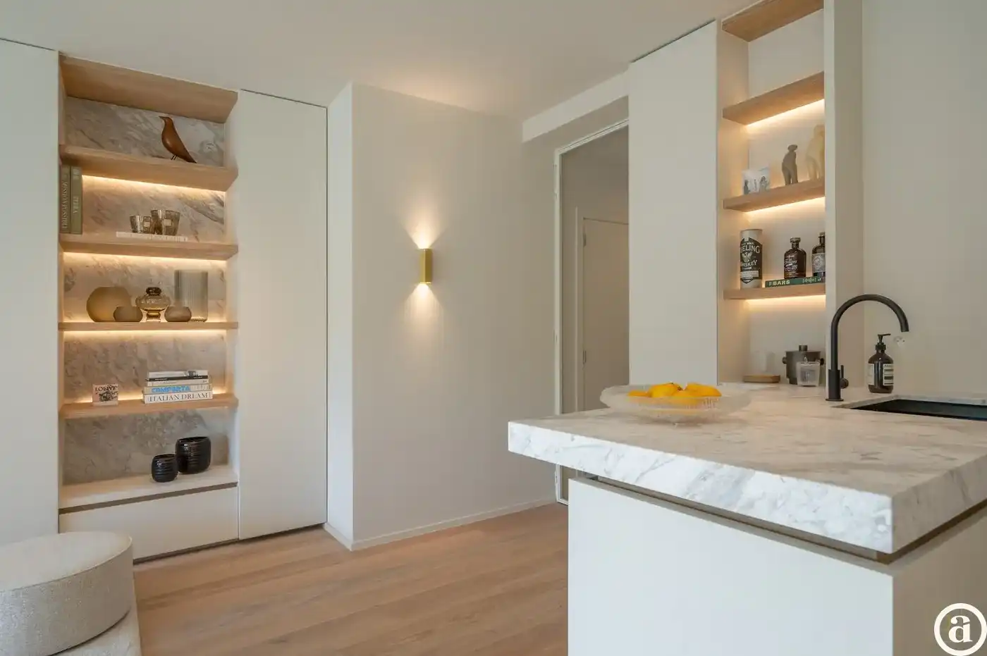 Luxueus gerenoveerd appartement vlakbij de winkels, het strand en de zee. foto 8