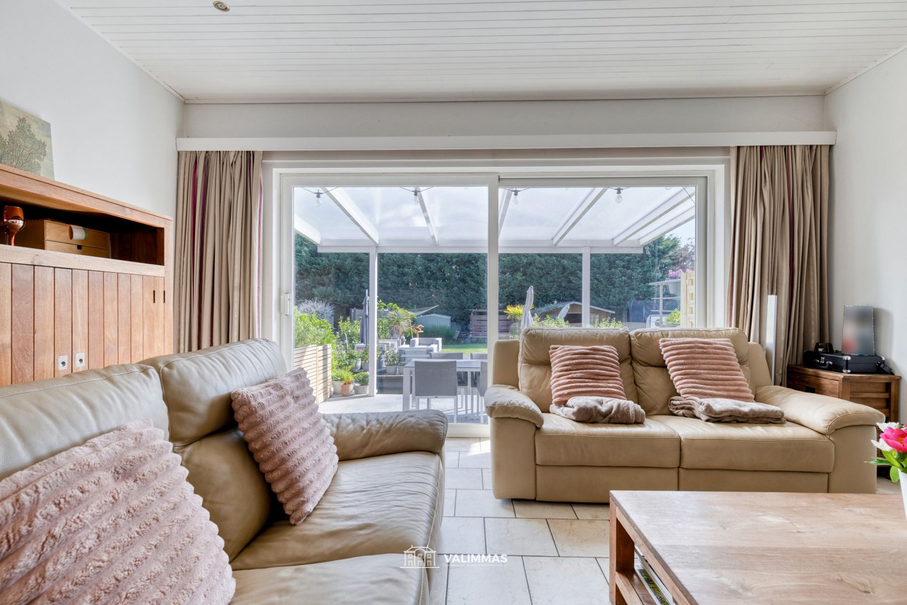 Een verzorgde, instapklare rijwoning met garage & mooie tuin foto 7
