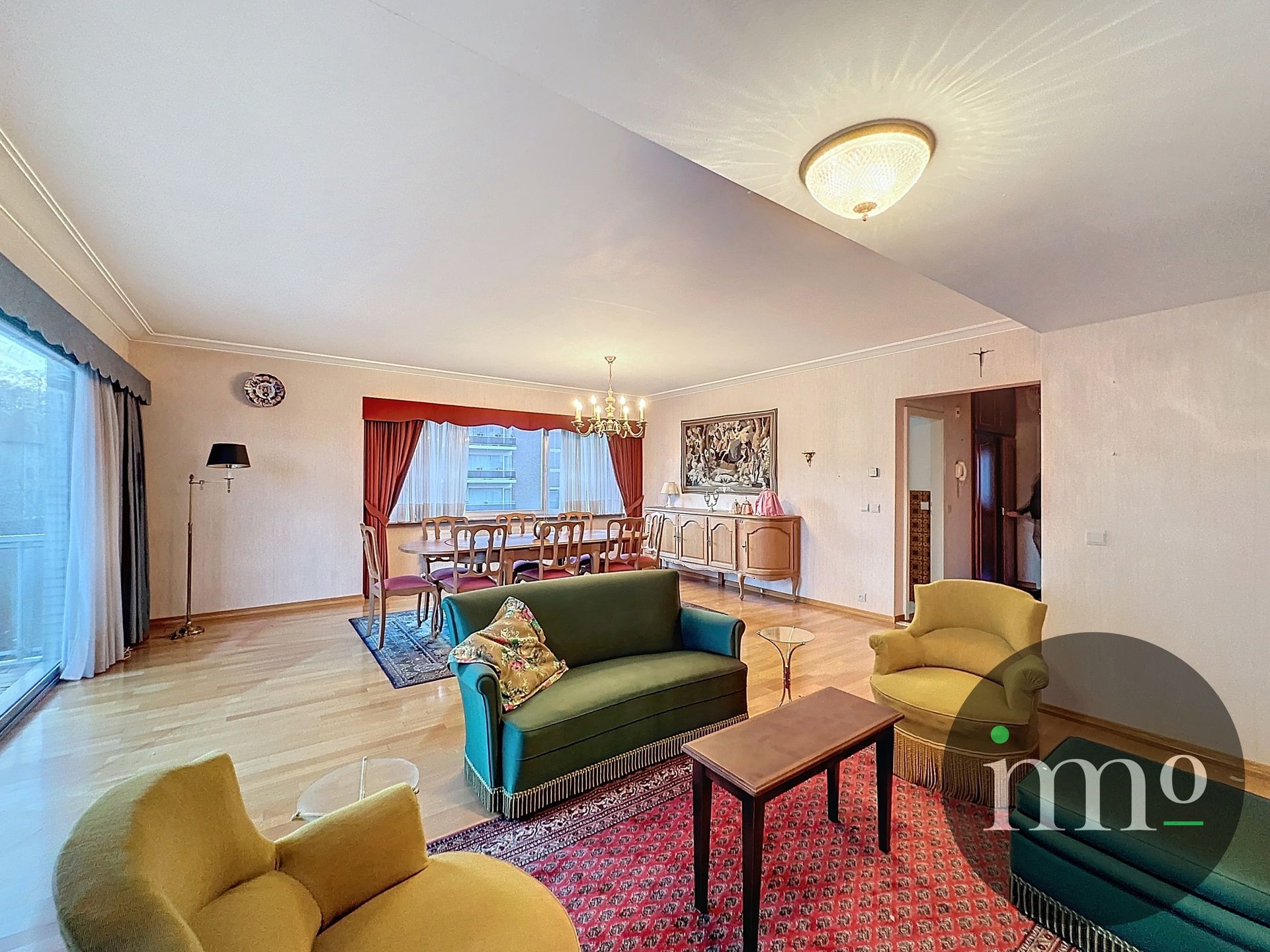 Appartement met 2 kamers en terras en staanplaats! foto 3