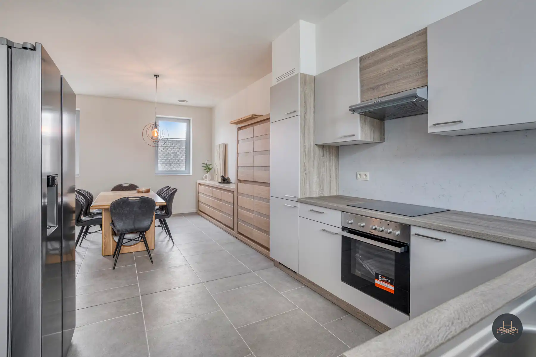 Verrassend ruime en lichtrijke bel-étagewoning met dakterras foto 11