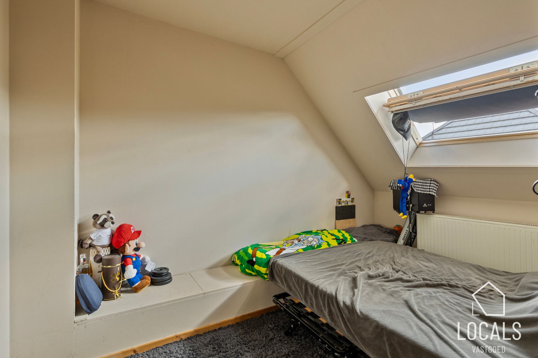 Instapklare woning met 5 slaapkamers en gezellig terras foto 18