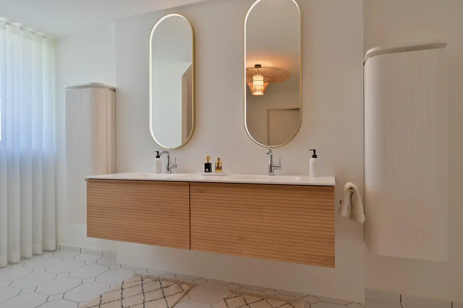 Exclusieve, gerenoveerde villa op toplocatie in residentieel Neerharen foto 24