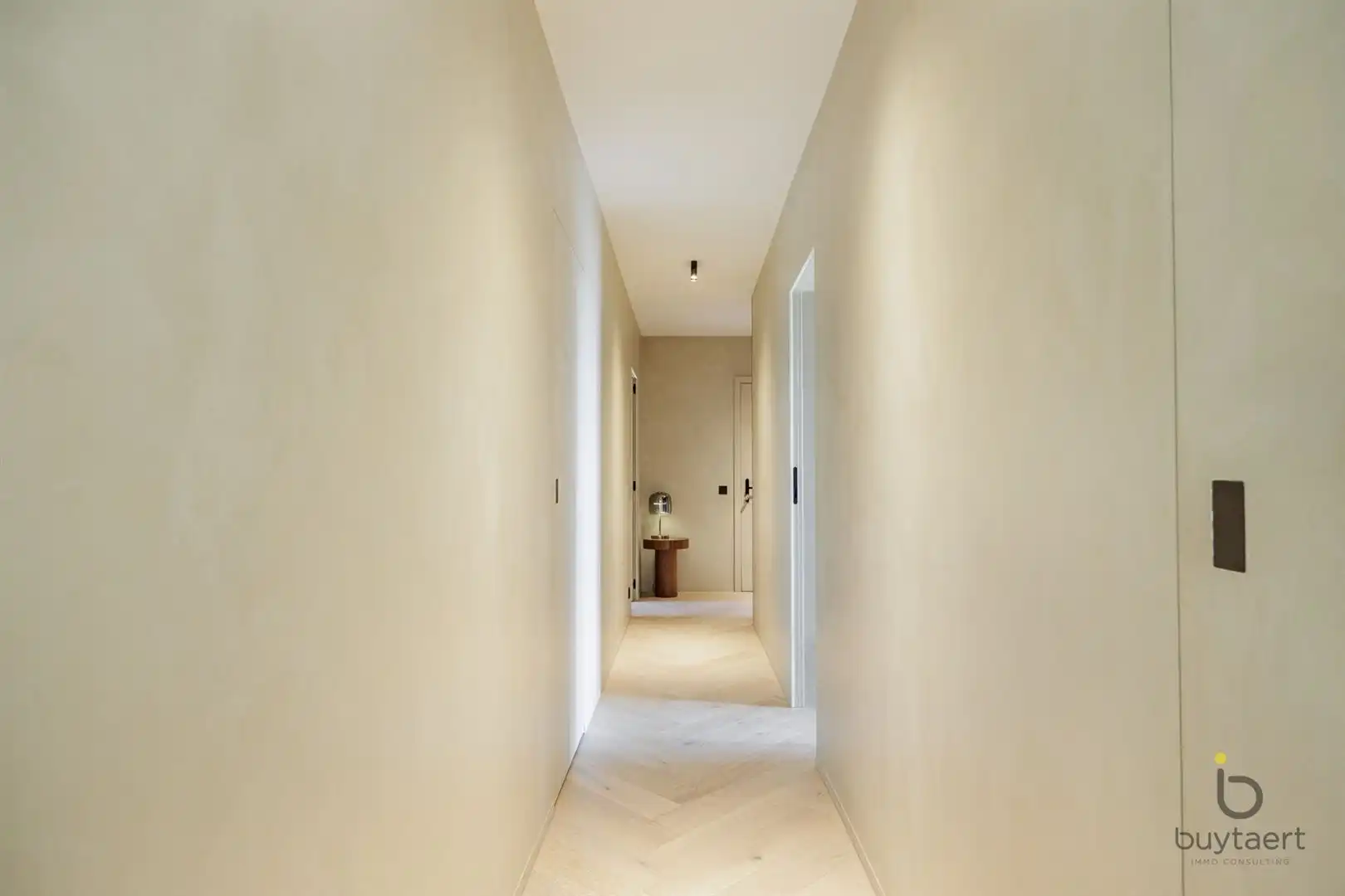 LUXUEUZE PENTHOUSE MET 2 SLAAPKAMERS EN ZUIDTERRAS IN HARTJE SCHILDE! foto 12