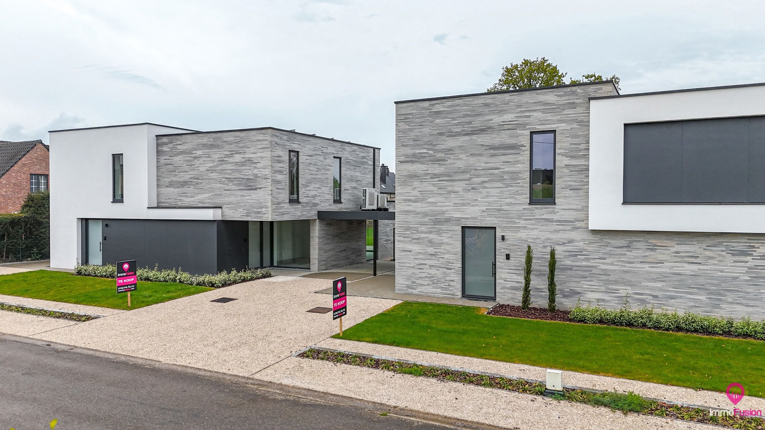 3 moderne halfopen nieuwbouwwoningen met industriële look! foto {{pictureIndex}}