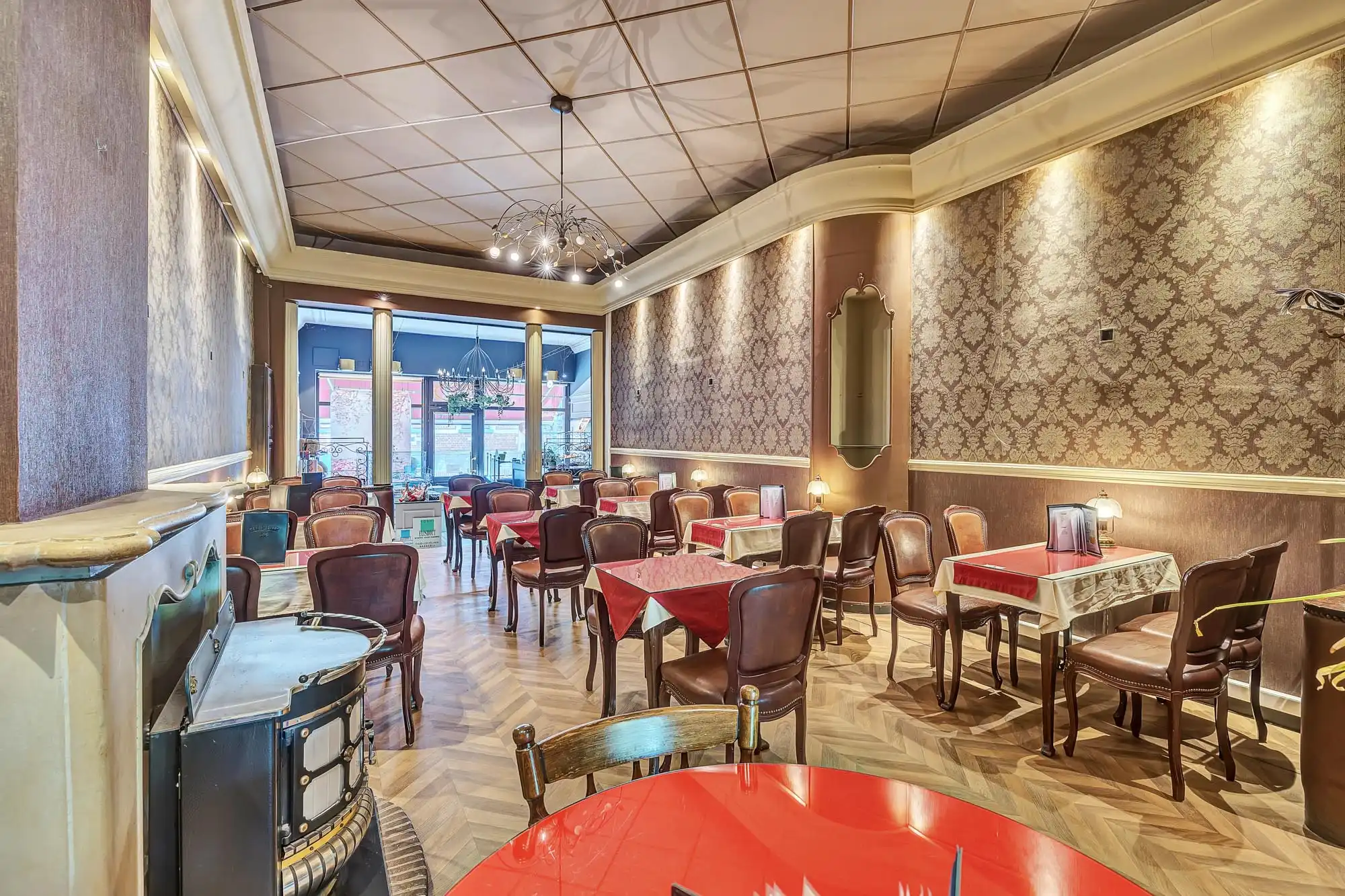 Op strategische uitvalsbasis bevindt zich deze handelswoning foto 9