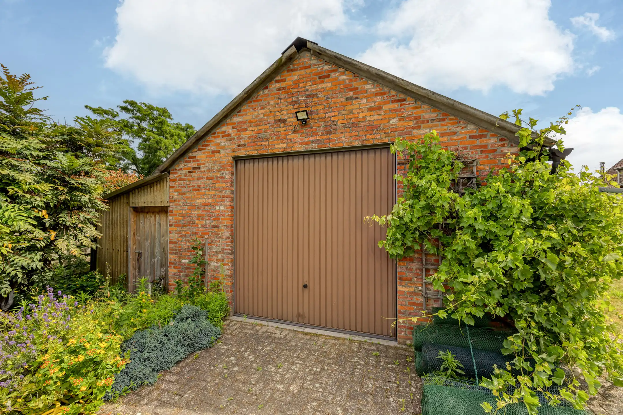 Instapklare woning met 4 slaapkamers op 865 m² foto 33