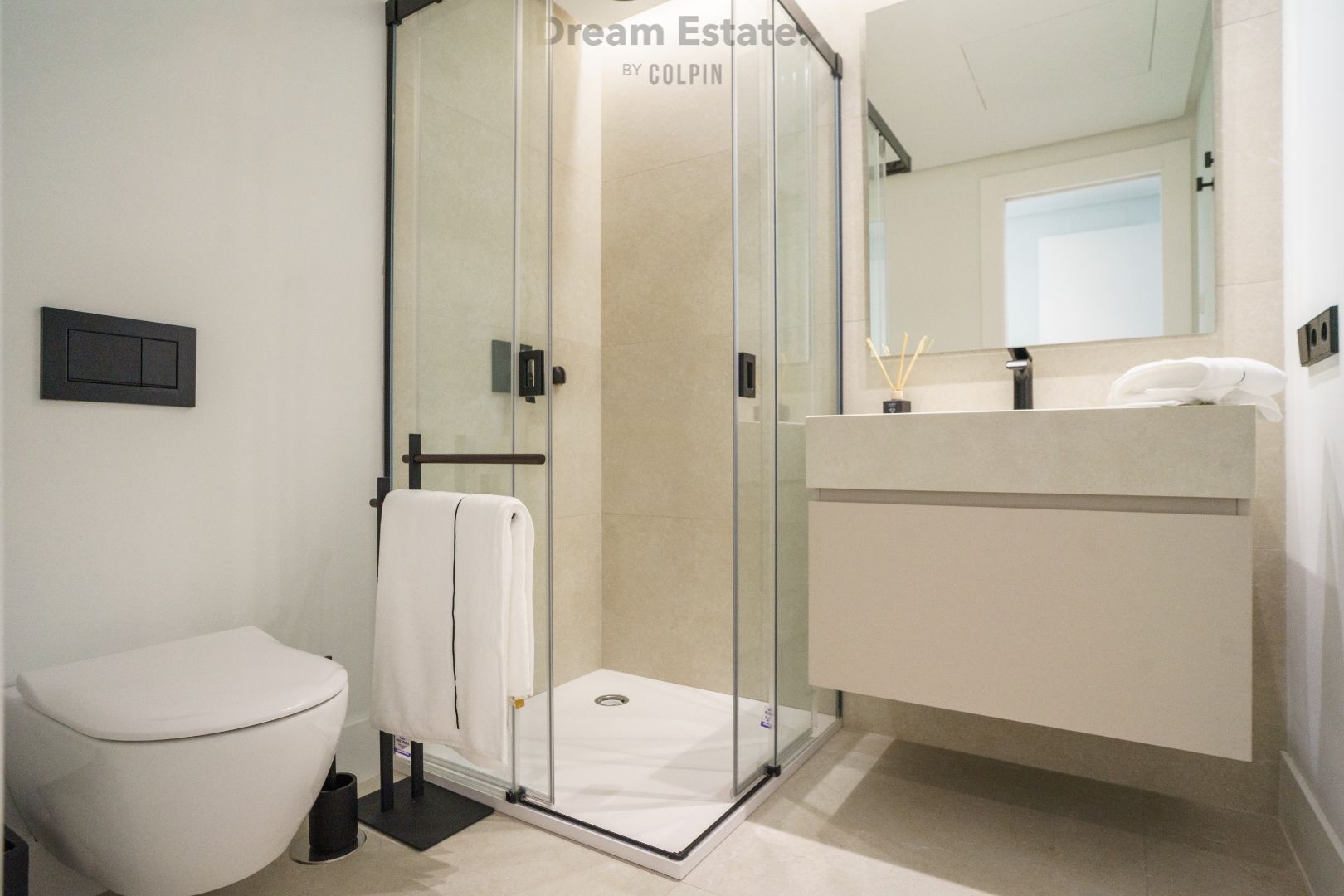 Villa La Concha is gelegen in de omgeving van Las Brisas Golf, Nueva Andalucia, Marbella. foto 23