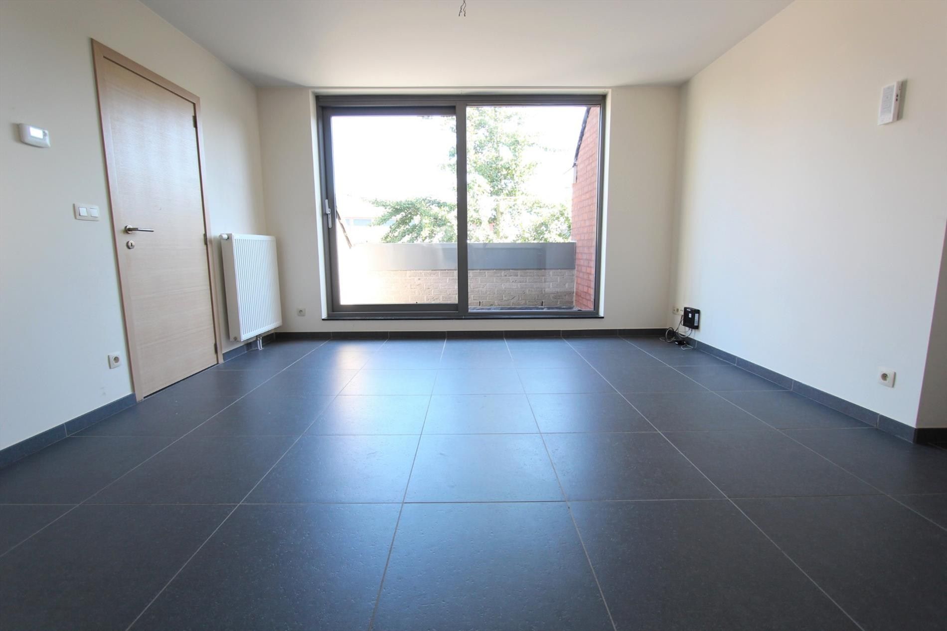 APPARTEMENT MET 1 SLAAPKAMER VLAKBIJ DE GROTE MARKT foto 3